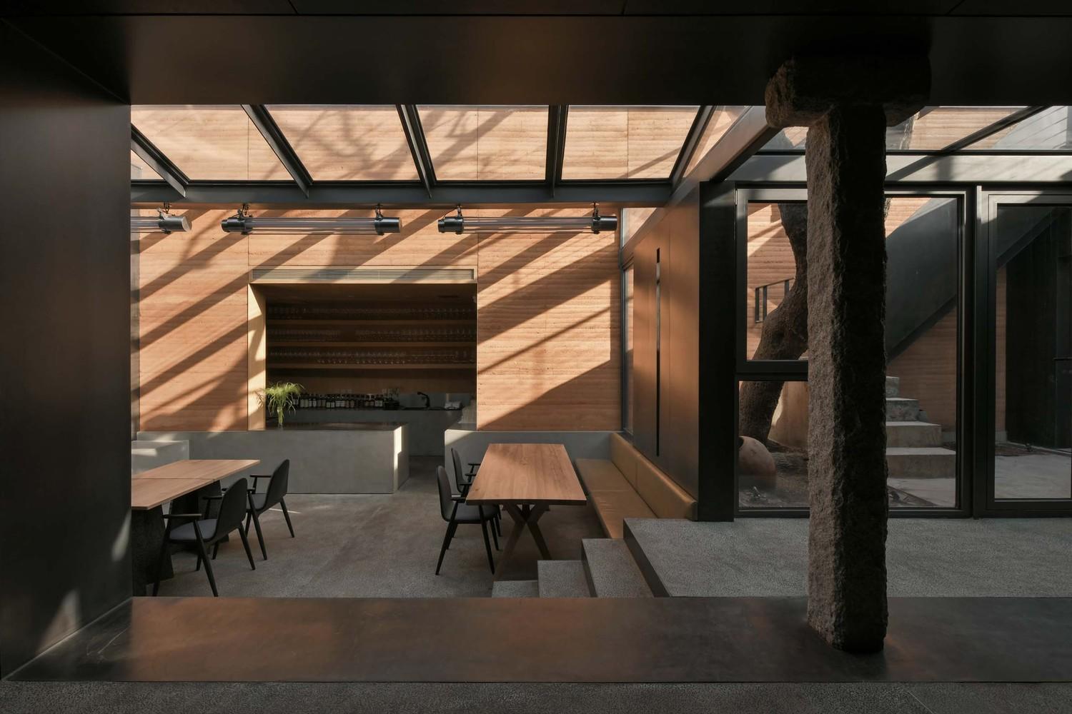 北京“崖”云南菜餐厅，现代手法表达云南文化特色